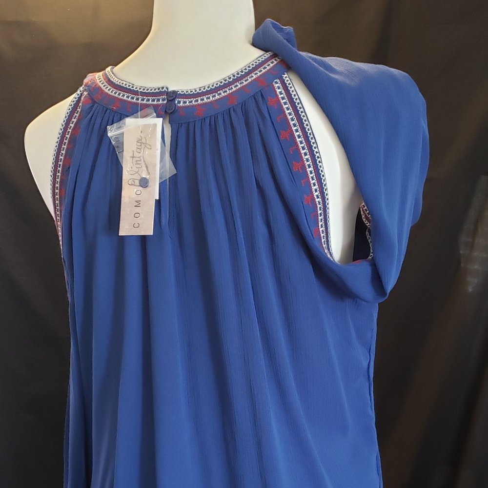 Blue w White/Red trim Long Sleeve Keyhole Blouse